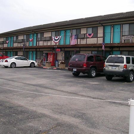 Osage Bluff Lodge Warsaw Exterior photo