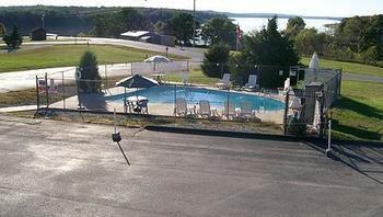 Osage Bluff Lodge Warsaw Exterior photo